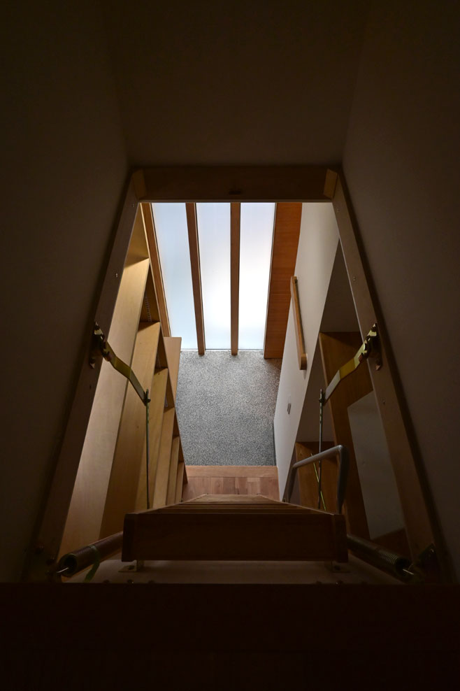 長岡潤一郎建築設計事務所 施工 ロフトから