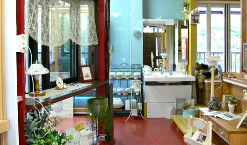 「展示スペースで商品の良さをご確認下さい！」関連画像