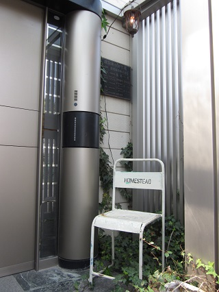 「事務所、入口。」関連画像