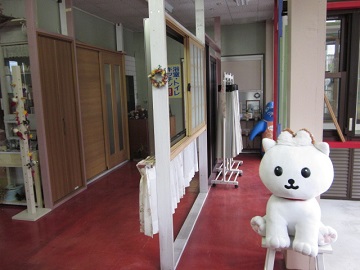 「”展示場” ドア・カーテンetc・・配置替えしました！」関連画像