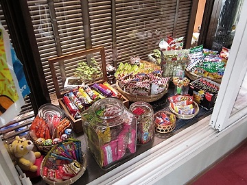 「お菓子がいっぱい♪」関連画像