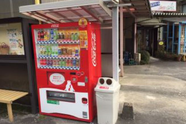 弊社自動販売機屋根工事