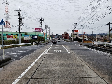 「看板 ❶ 県道347号線に・・・」関連画像