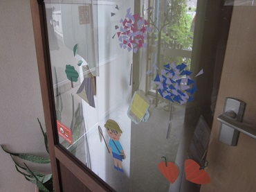 「衝立 8、9月」関連画像