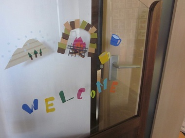 「衝立（マスキングテープ） 貼り替え完了しました。」関連画像