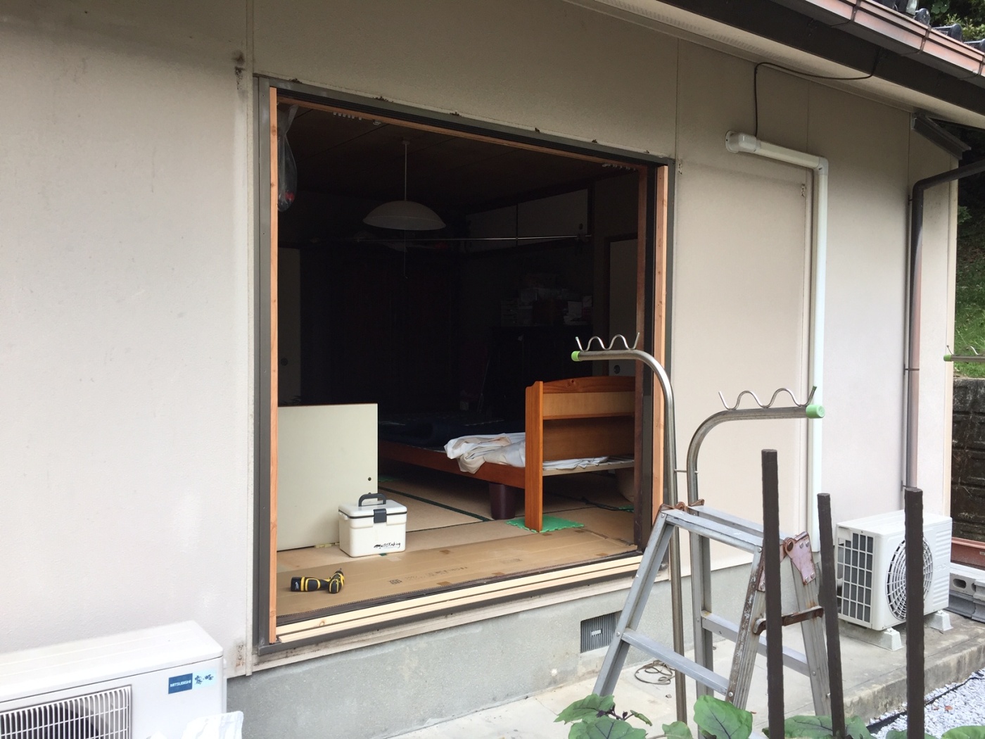 施工中 弊社独自のカバー工法