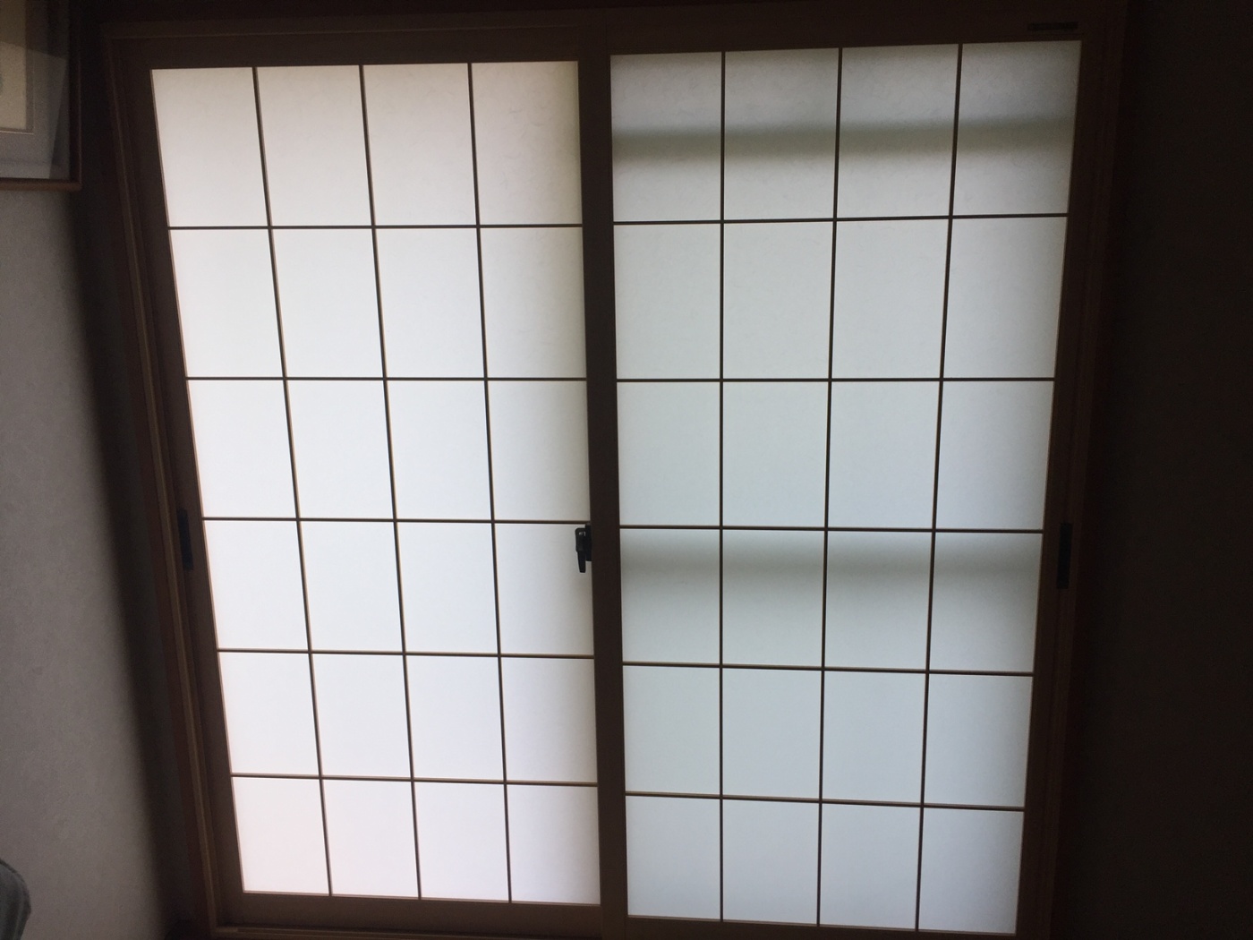 施工後 和紙調格子入り（荒間障子）