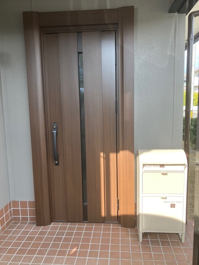 玄関 施工後