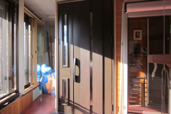 新しく展示した玄関ドアです🚪